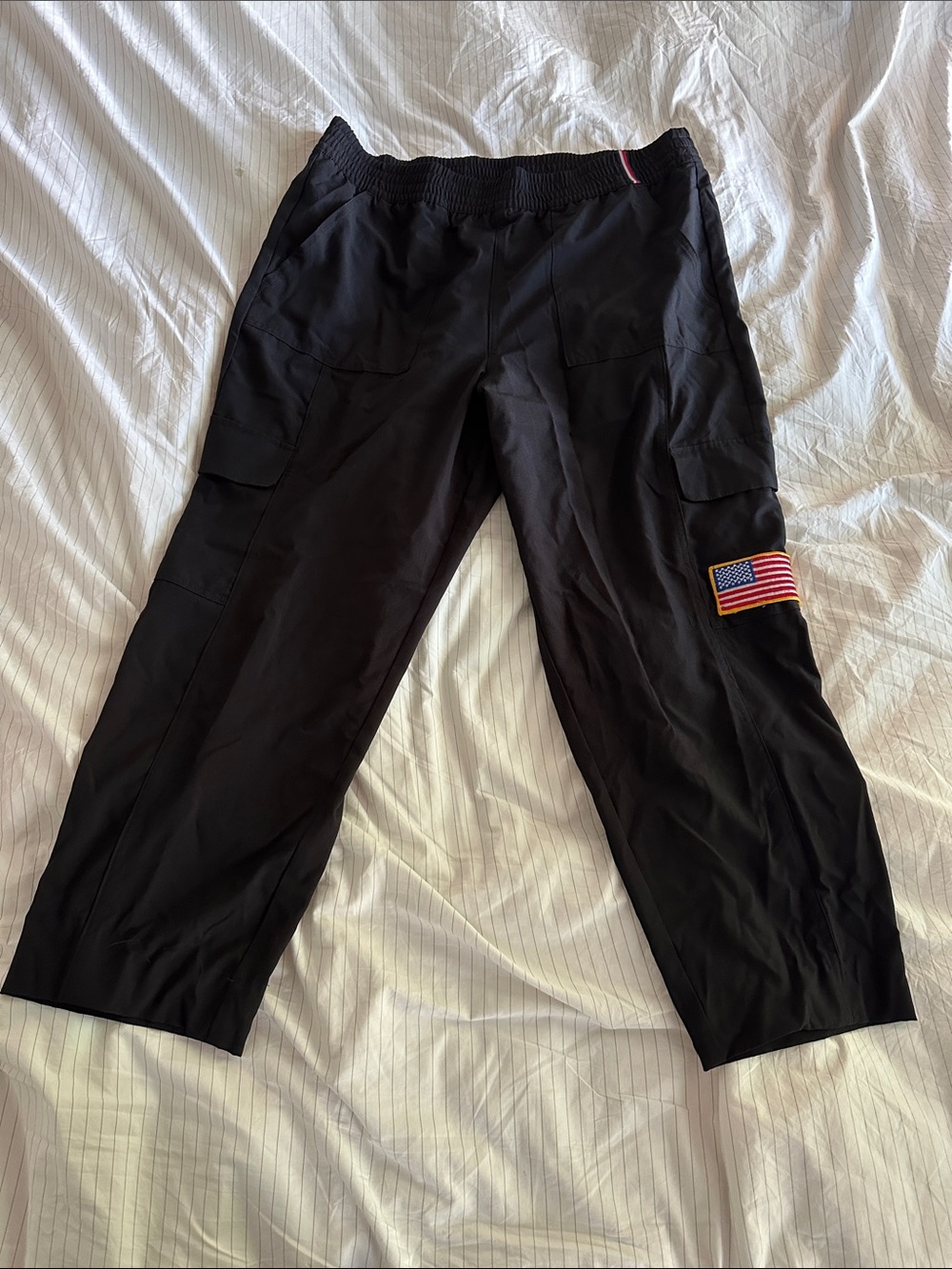 Tommy Hilfiger - Black Cargo Pants with American Flag Patch - L